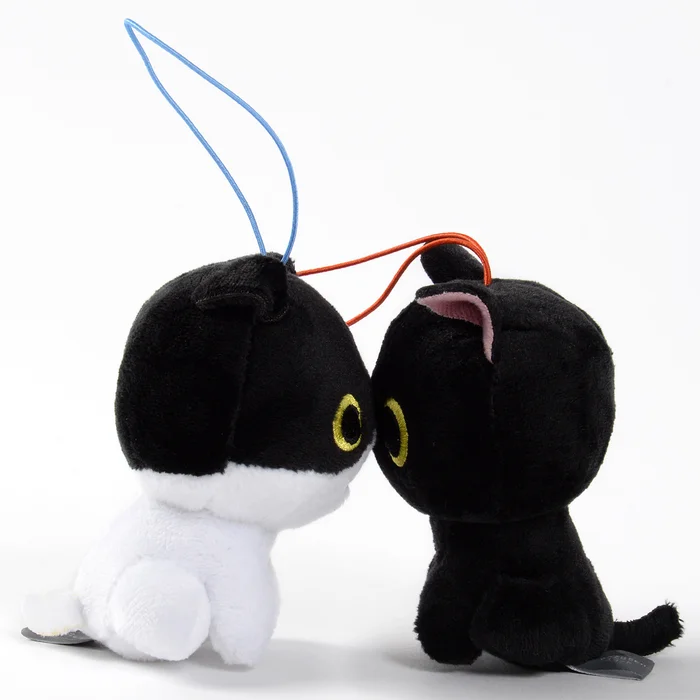 Kuroneko To Hachiware Plush (Mini Strap) - Image 7
