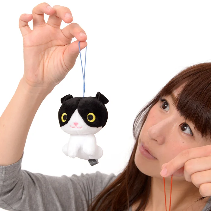 Kuroneko To Hachiware Plush (Mini Strap) - Image 12